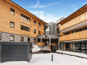 Golden Lodges Rauris Resort close to the ski lift